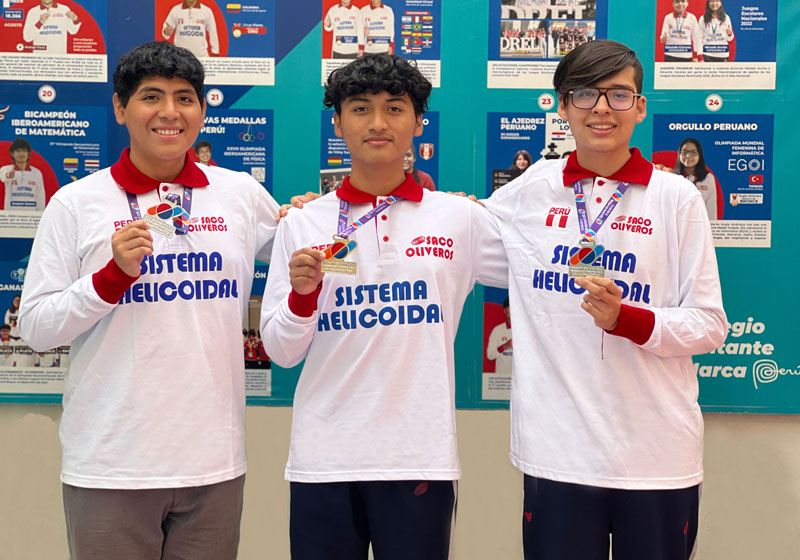 Estudiantes traen medallas para el Perú en la OIM 2023